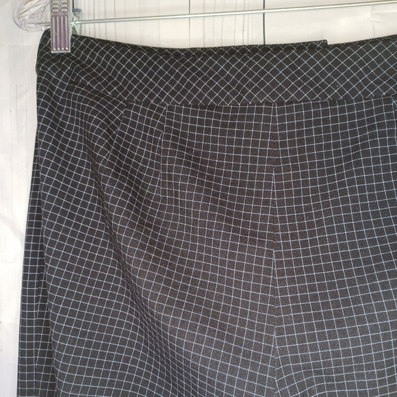 Ann Taylor Loft stretch black and light blue, checkered straight leg trousers - Picture 8 of 10